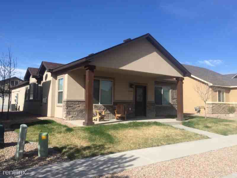 1143 Legacy Way - Photo 3 of 8