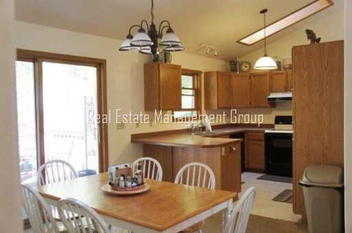 2207 Greenough Ct - Photo 3 of 10