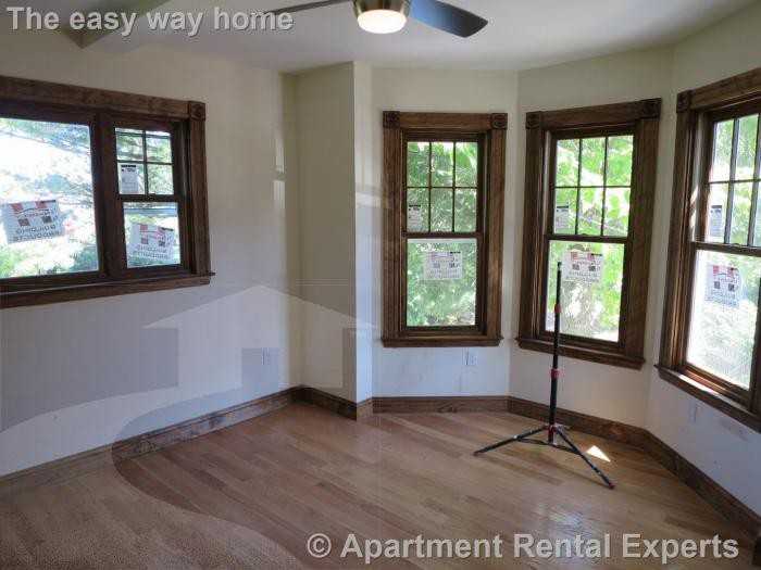 47 Thorndike St - Photo 2 of 16