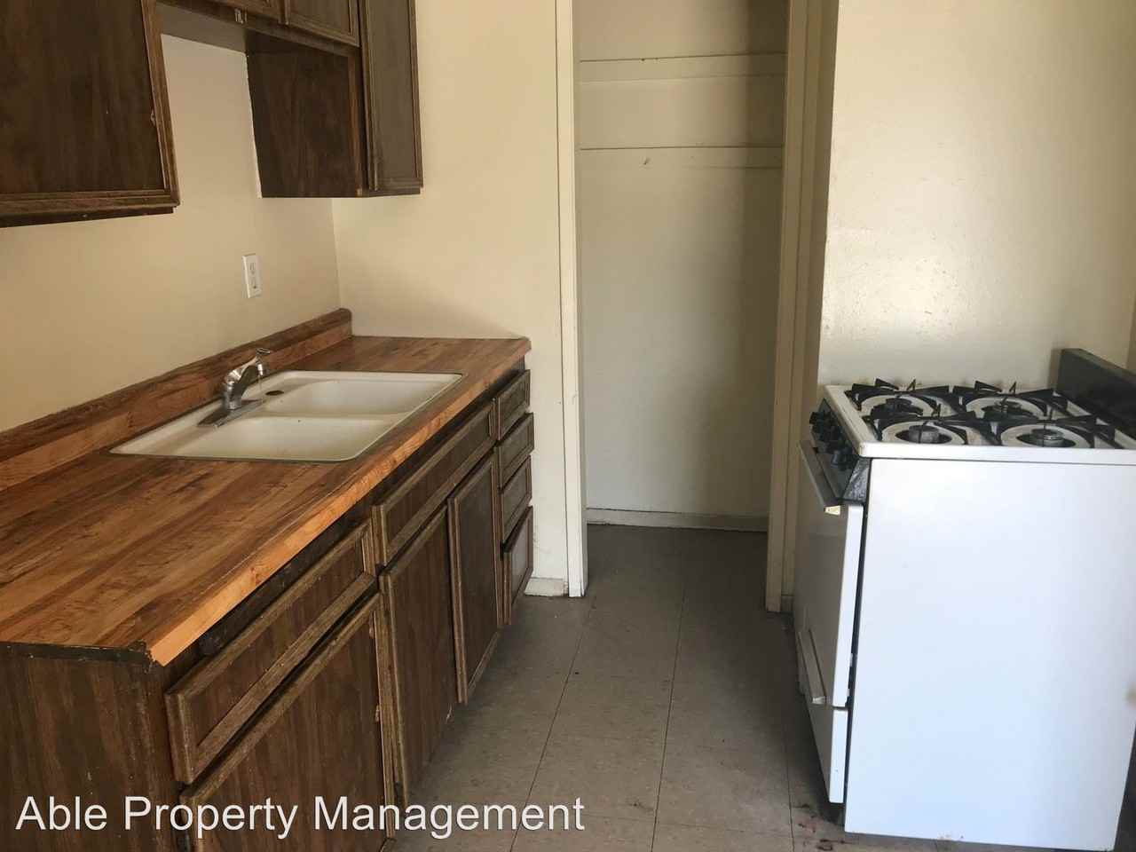 2532 Fulop St - Photo 2 of 6