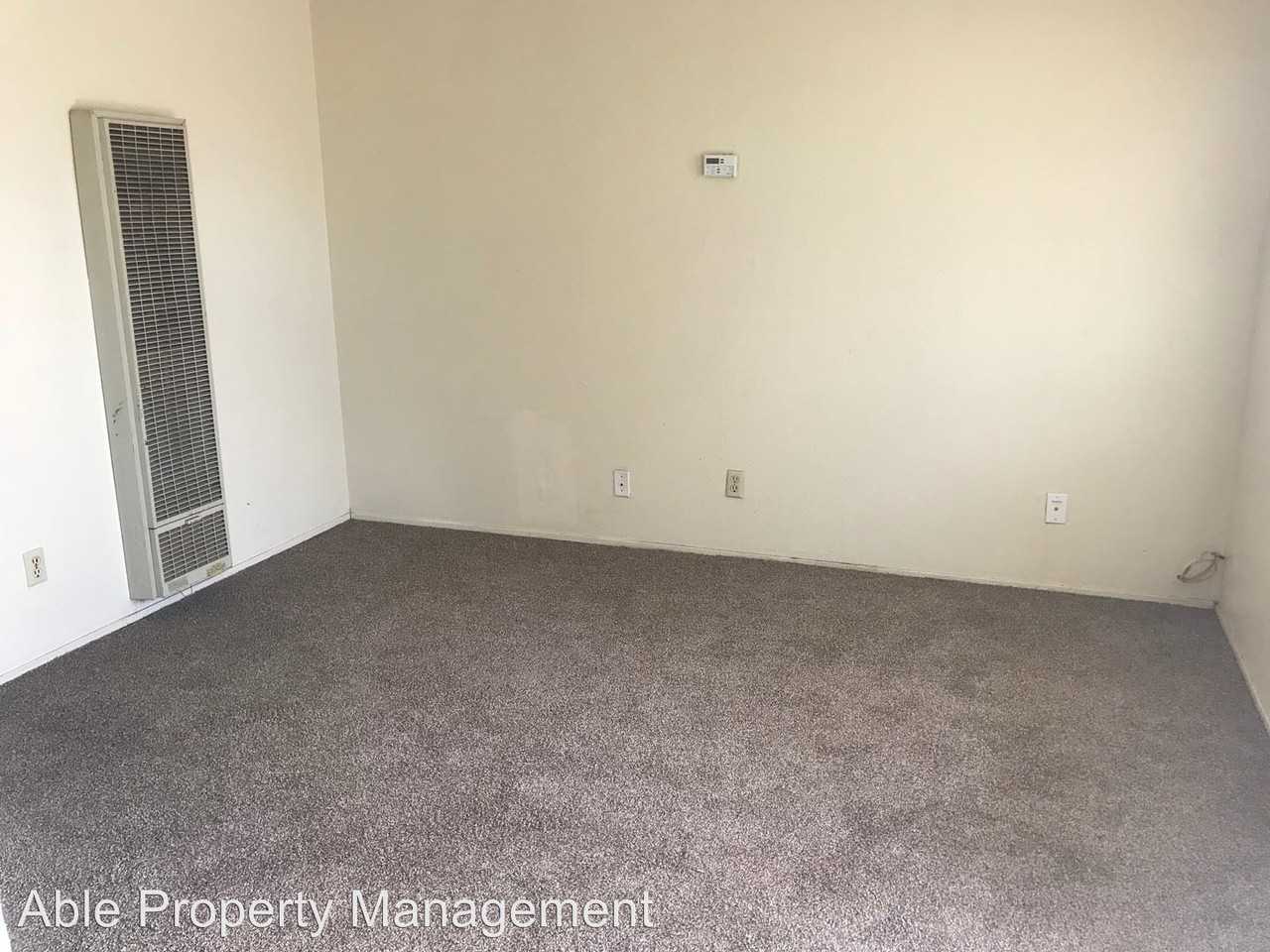 2532 Fulop St - Photo 3 of 6