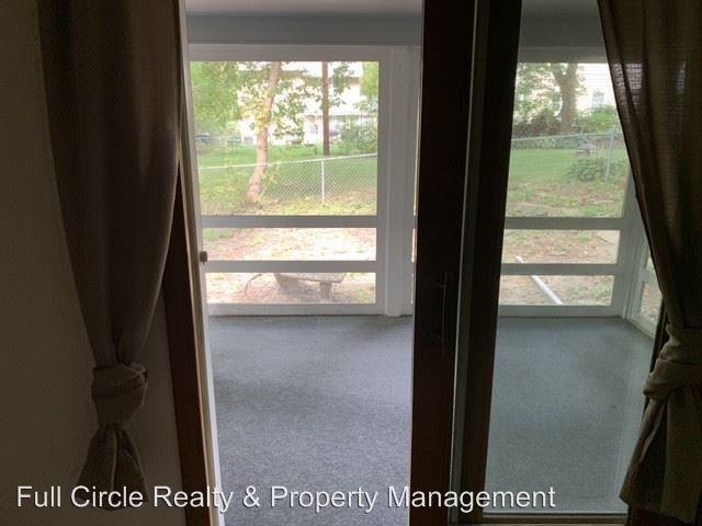 1832 B Ave NE - Photo 2 of 8