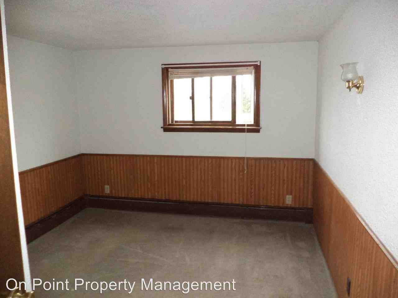 933 North 4th St. - Photo 3 of 7