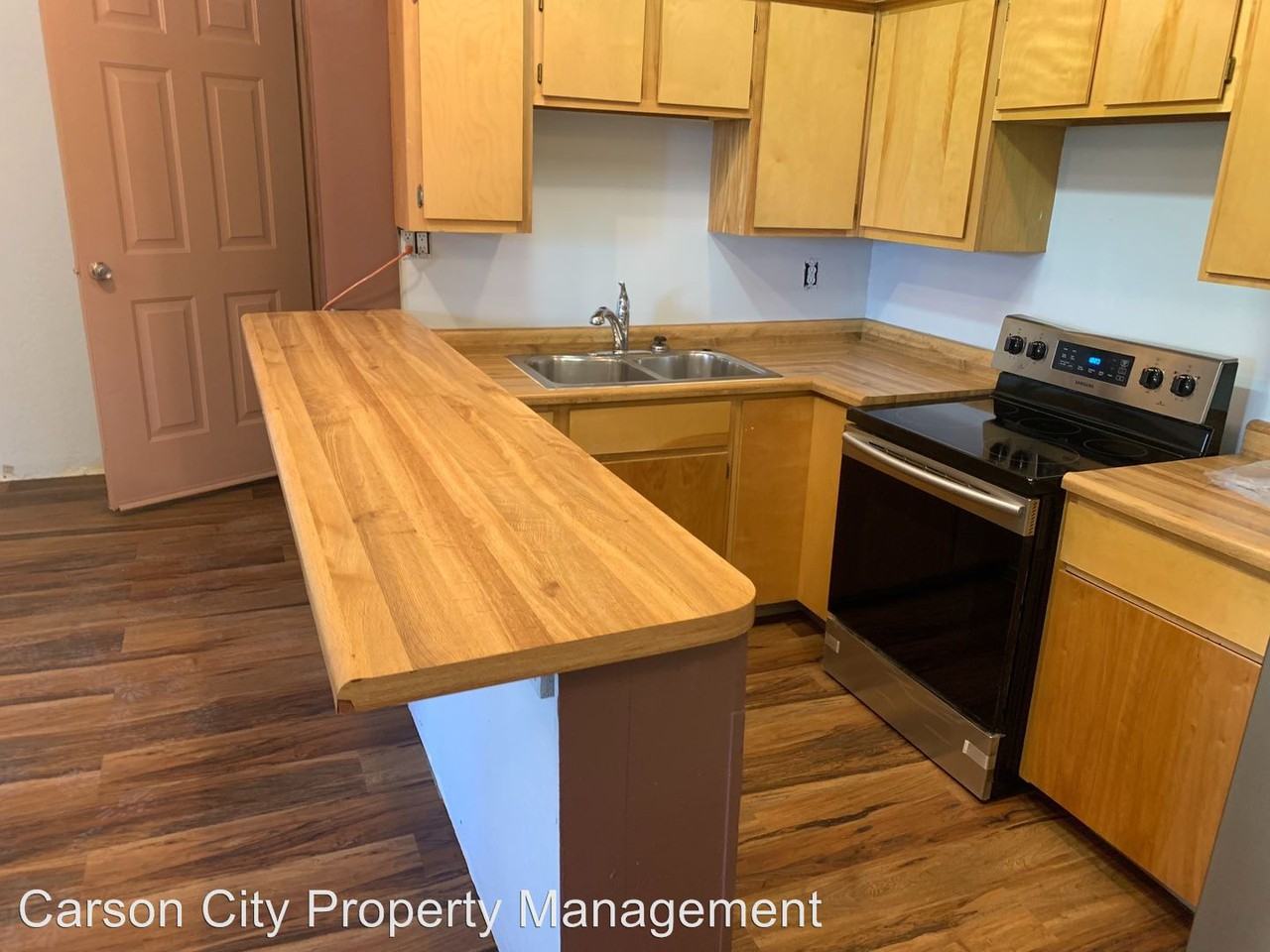 1015 Us Highway 395 N - Photo 3 of 9