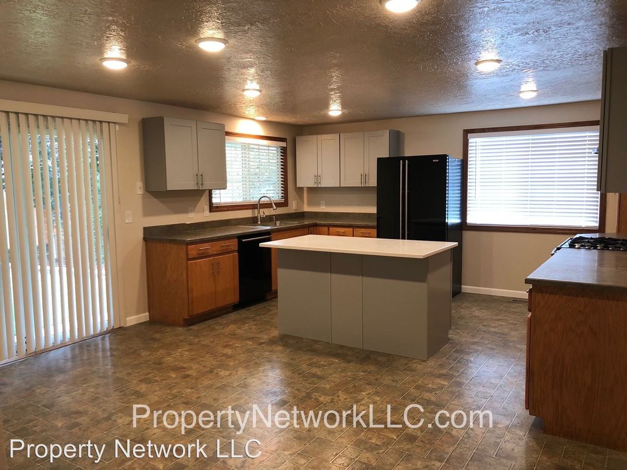 318 Sw Angeline Ave - Photo 3 of 18