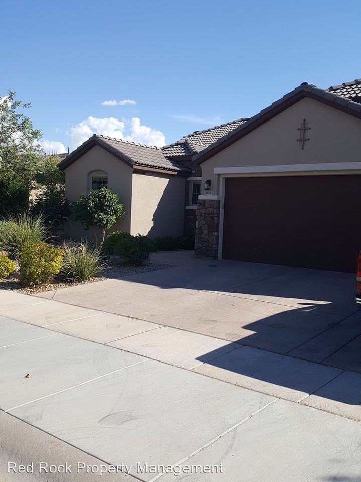 2610 E. Clear Point Drive - Photo 2 of 50