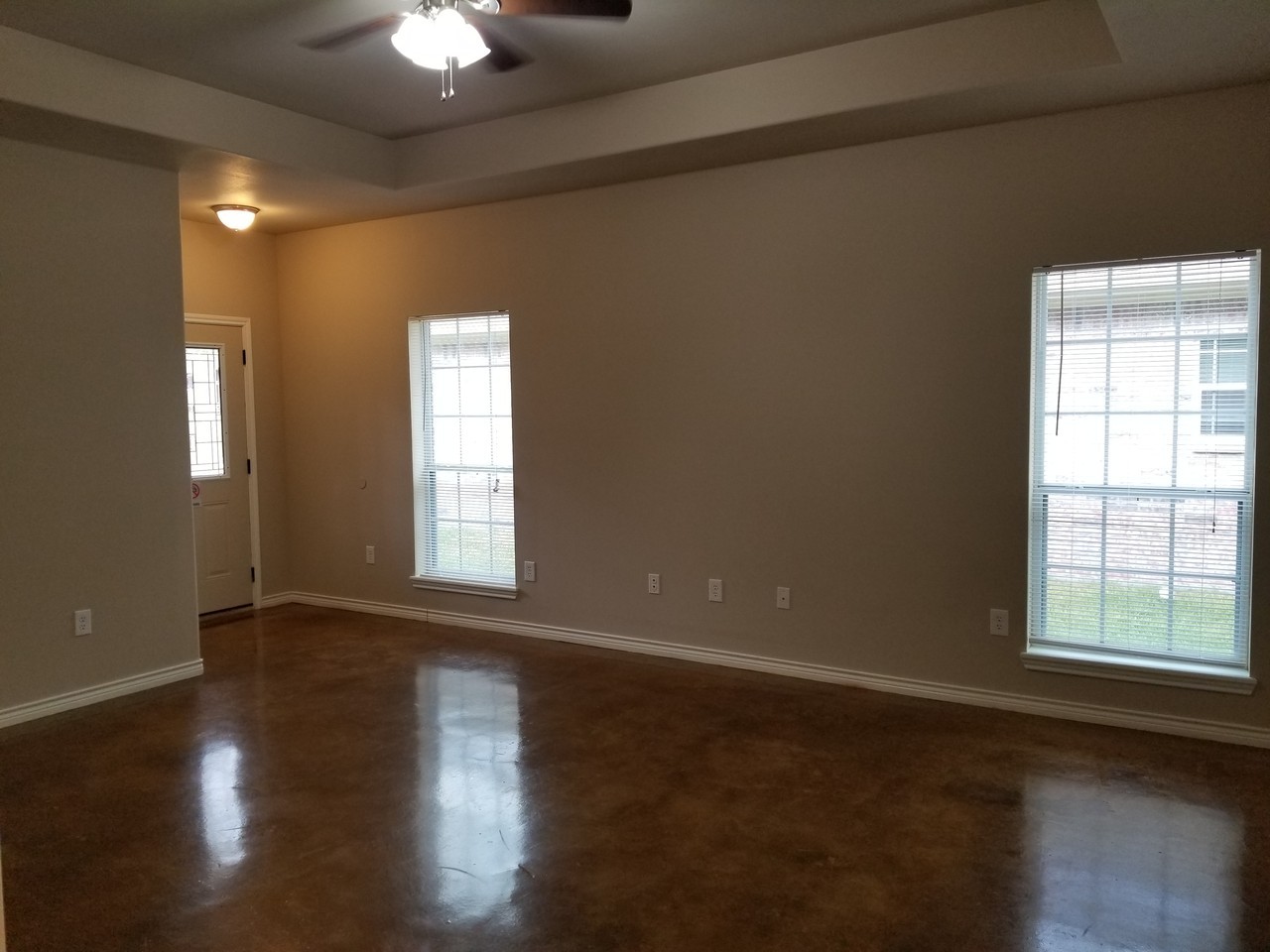 107 Ivy Terrace St - Photo 2 of 9