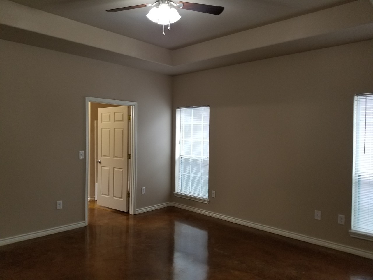 107 Ivy Terrace St - Photo 5 of 9