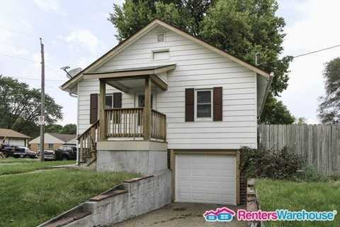 1532 Hull Ave - Photo 2 of 12