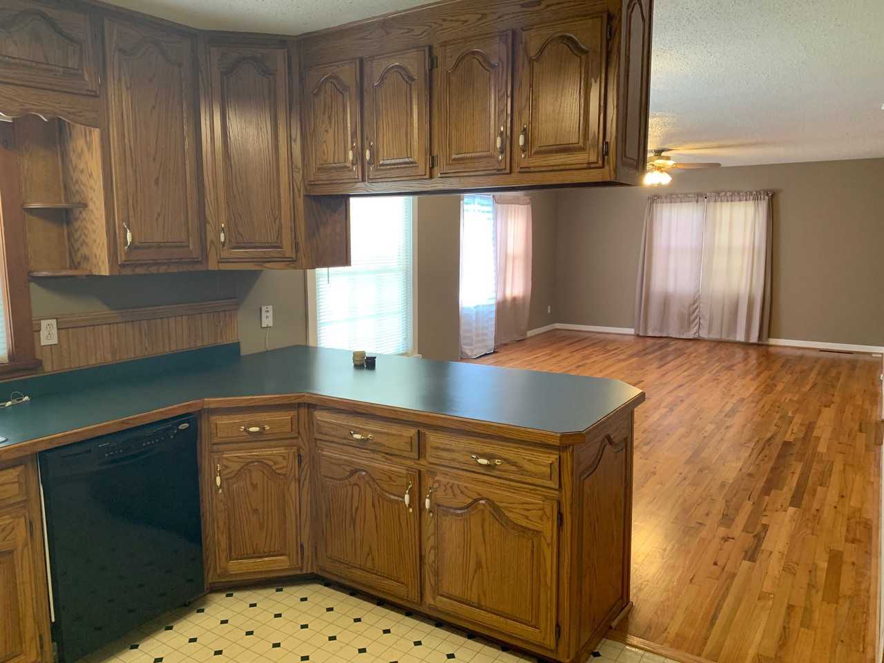 2104 West 4th Street - Photo 7 of 21