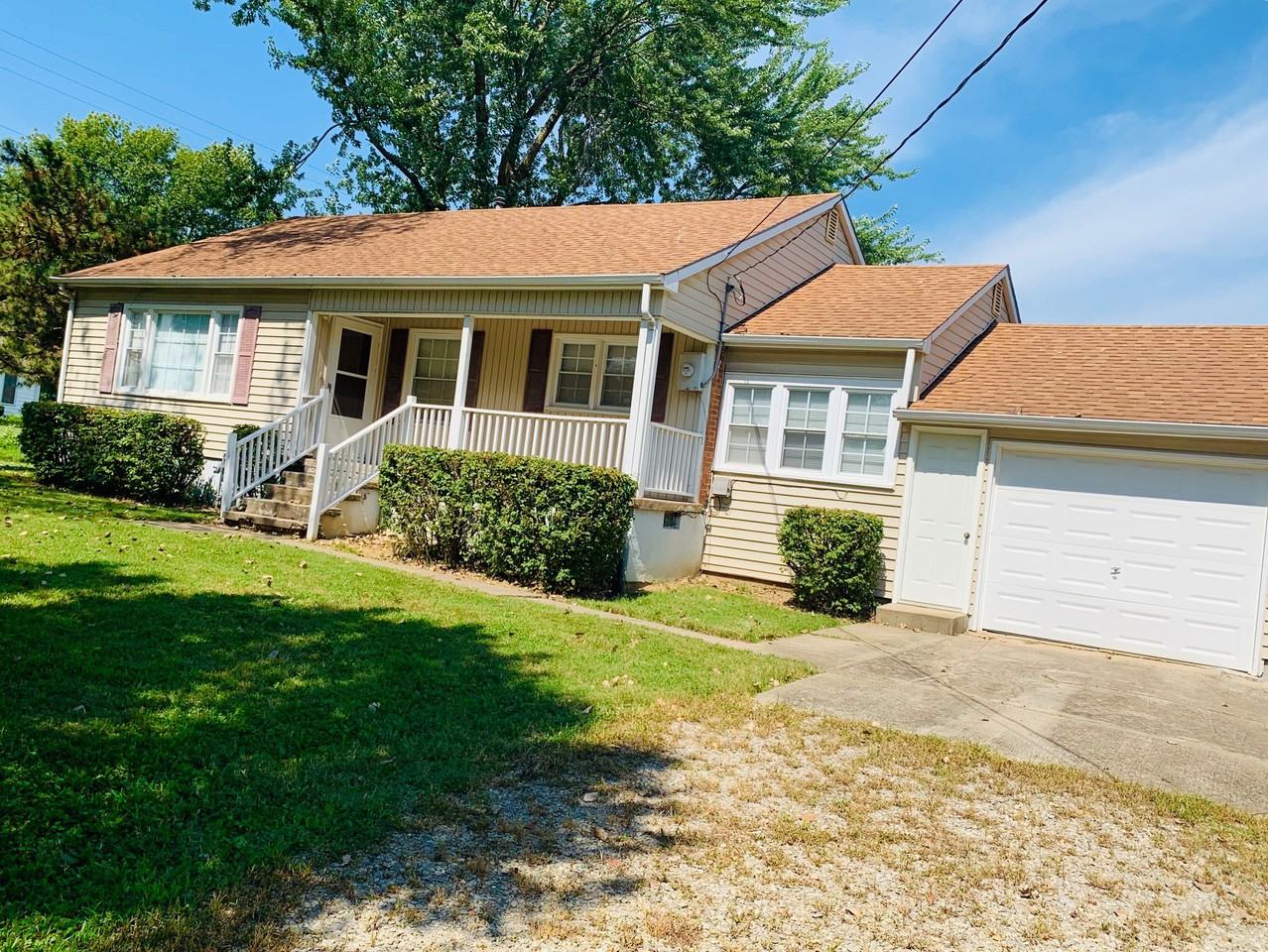 2104 West 4th Street - Photo 2 of 21