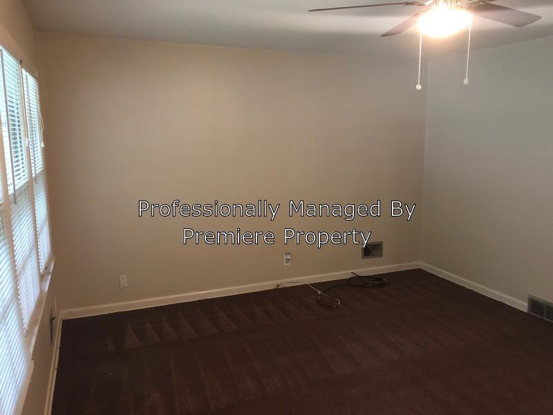 9000 E 89th St - Photo 3 of 18