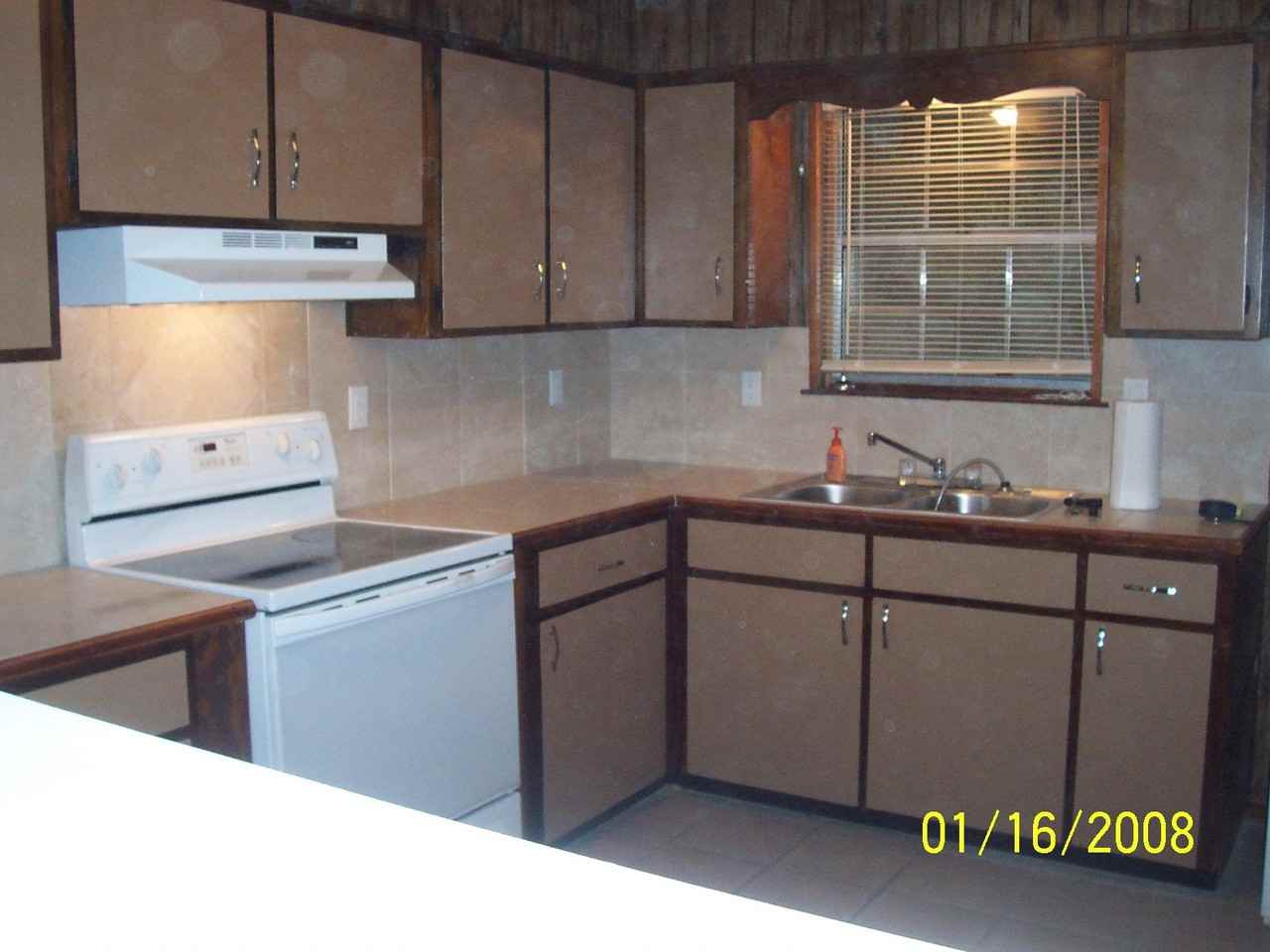 460 N 12th Street N - Photo 3 of 6