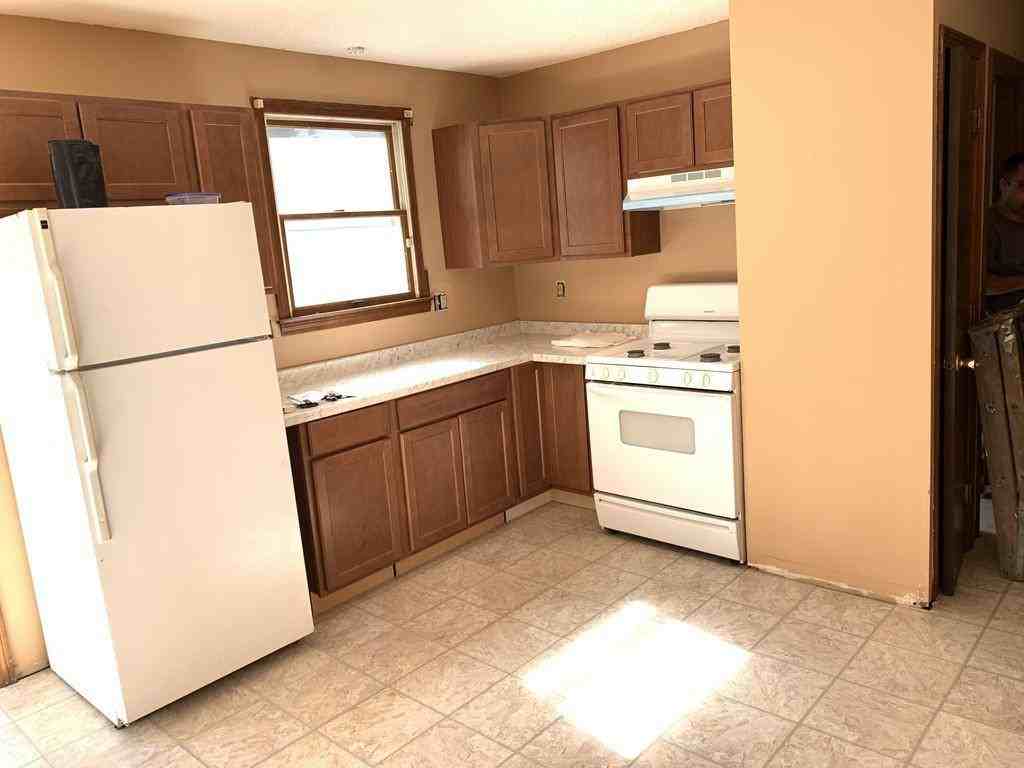 15 Bevier St Unit 1 - Photo 2 of 8