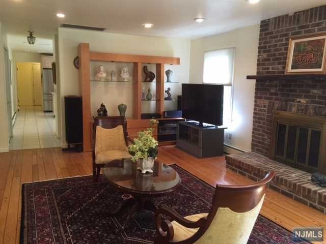 41 Trautwein Crescent - Photo 3 of 14