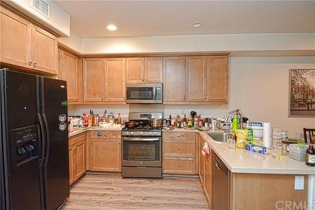 327 N Edenfield Avenue - Photo 3 of 9