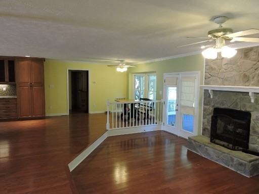 2735 Forestwood Ct - Photo 3 of 25