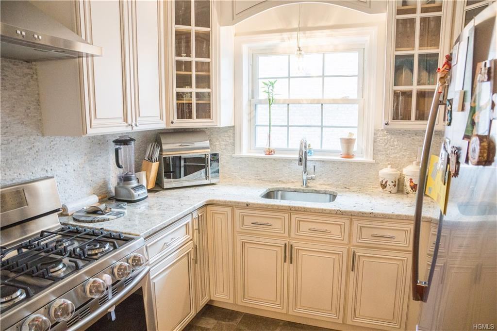 1515 Kennellworth Place 2nd Fl. - Photo 2 of 10