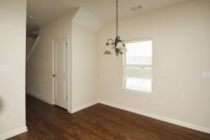 4272 Violet Way Ct, Loganville GA - Photo 3 of 20