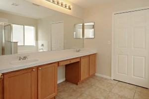 30842 Midtown Ct, Zephyrhills FL - Photo 2 of 20