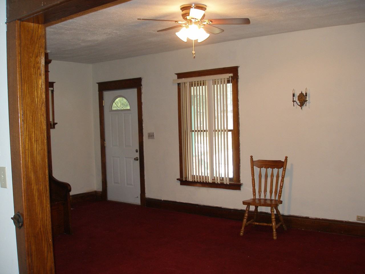 1115 Prospect Ave - Photo 3 of 12