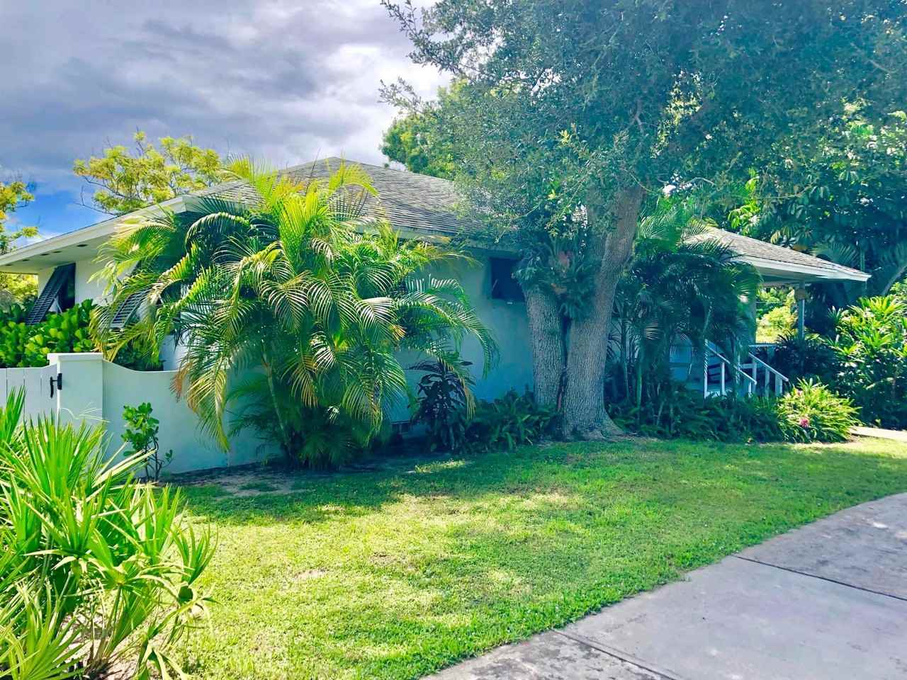 2535 Iroquois Av Avenue - Photo 3 of 27