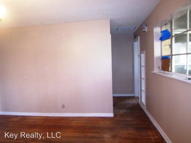 1403 Kathy - Photo 2 of 10