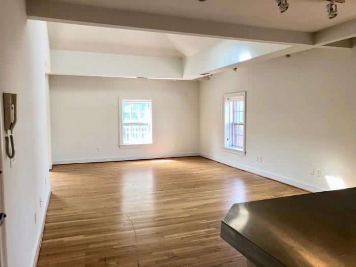 909 West Main Street - Photo 2 of 30