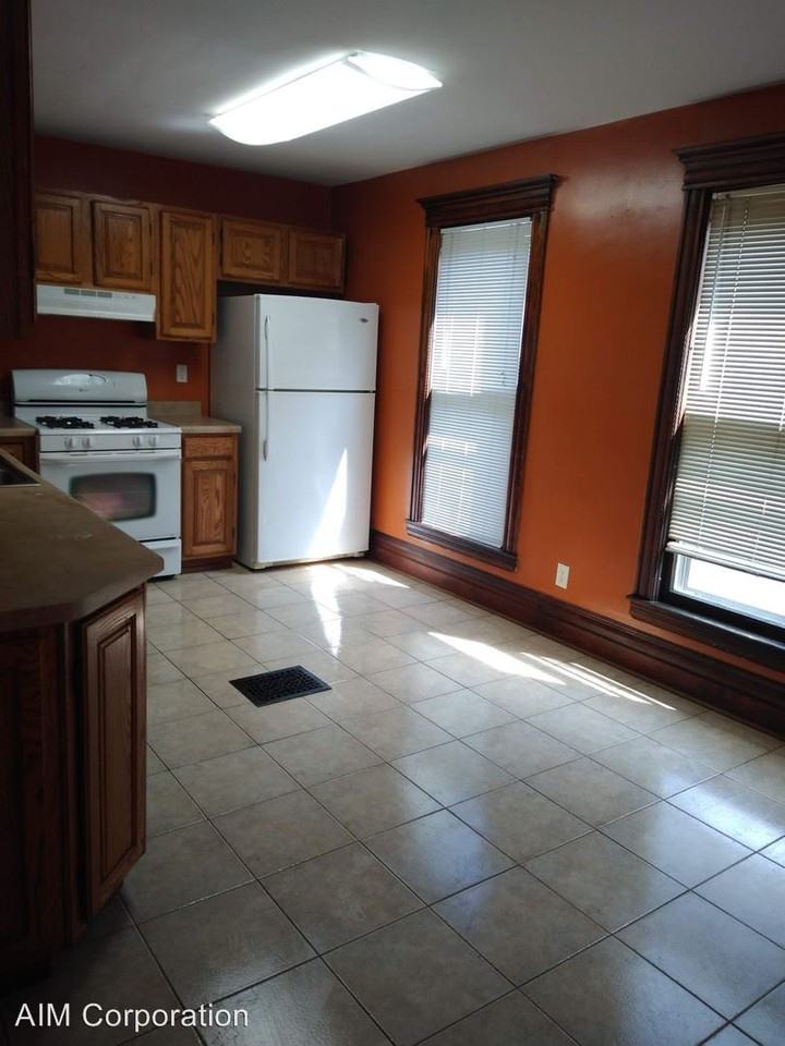 1005 S Westnedge Ave - Photo 3 of 13