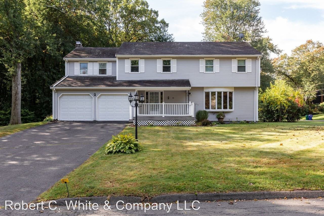 44 Burnwood Drive - Photo 2 of 30