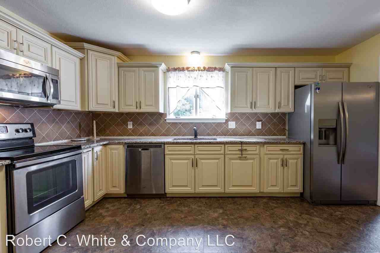 44 Burnwood Drive - Photo 3 of 30