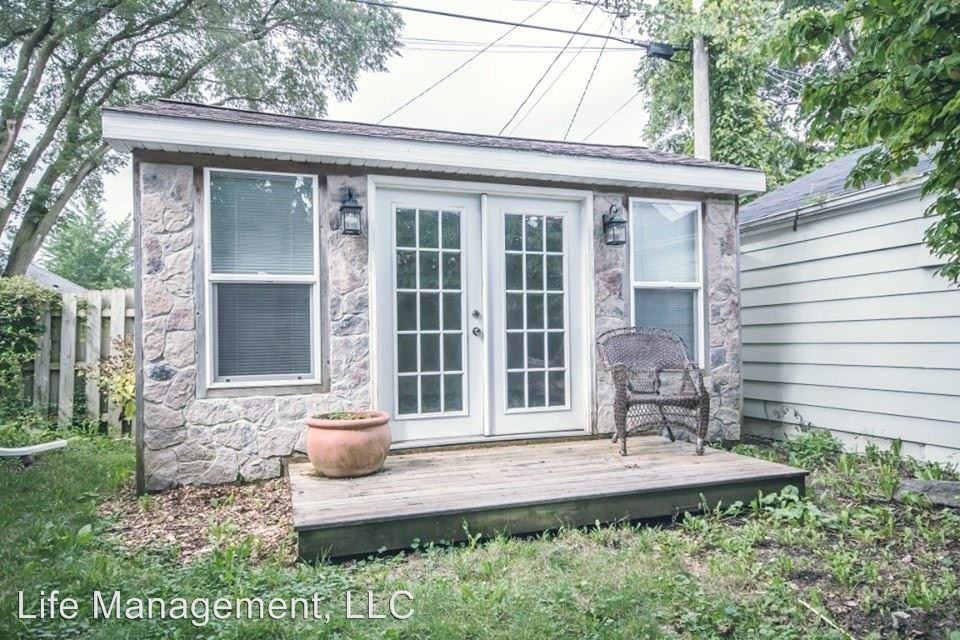 6922 34th Avenue - Photo 3 of 14