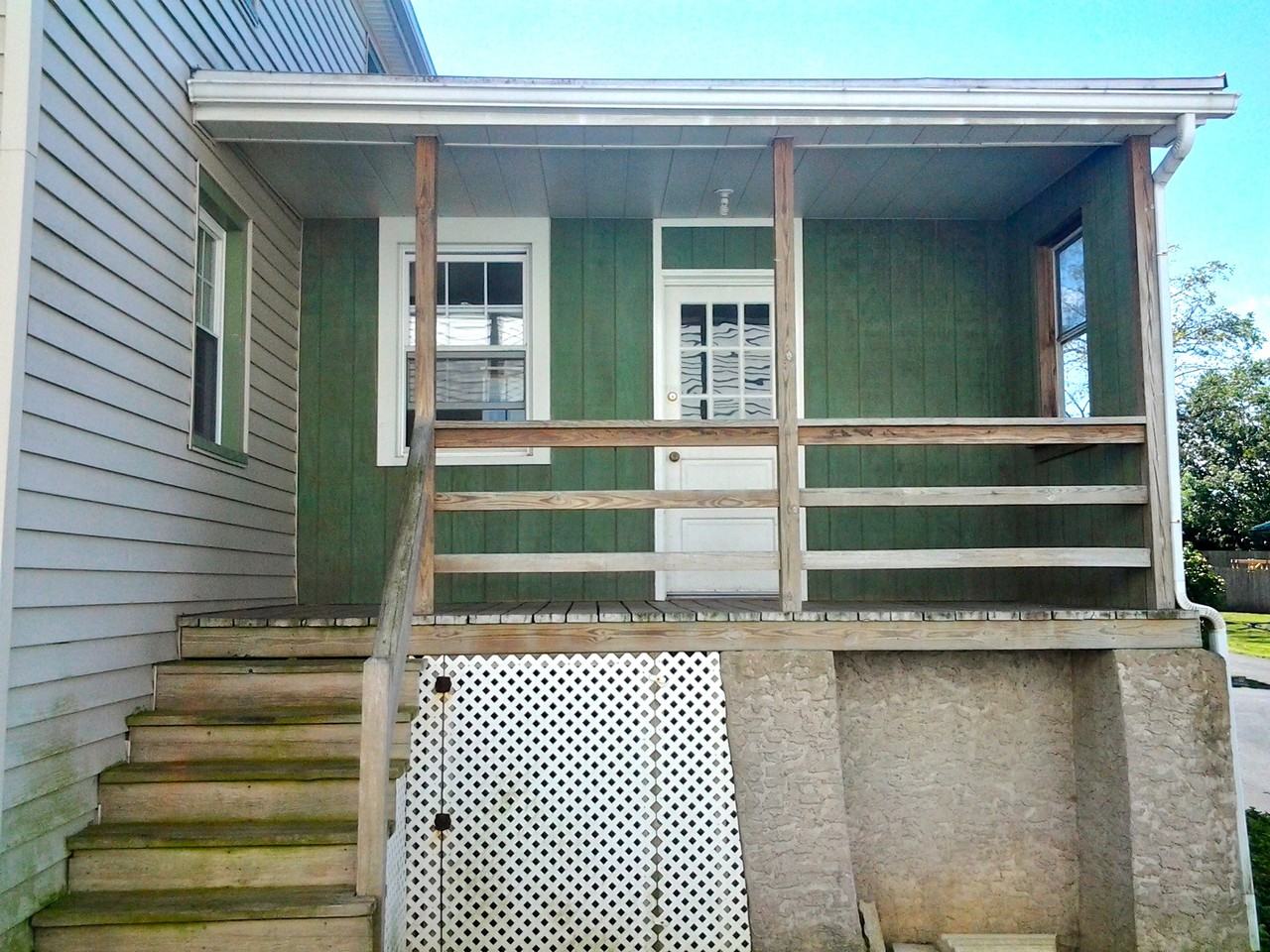 1579 Main St - Photo 4 of 24