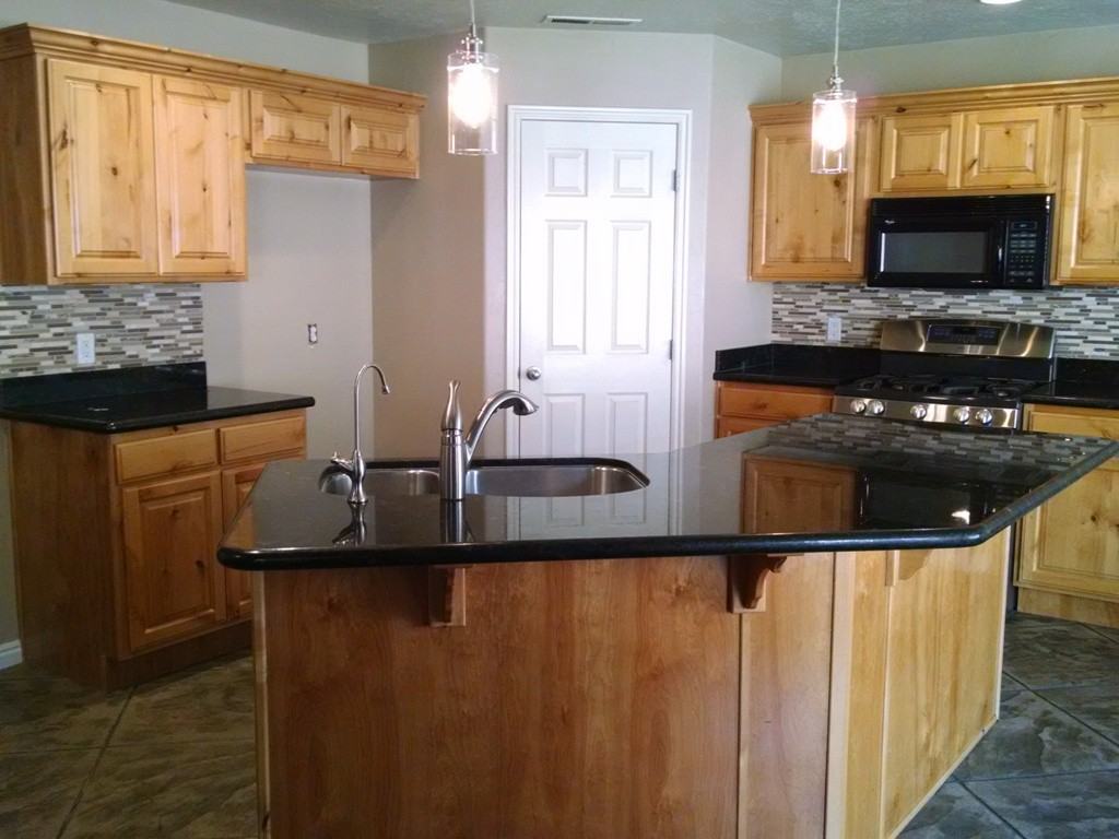 66 N 1250 W - Photo 2 of 9