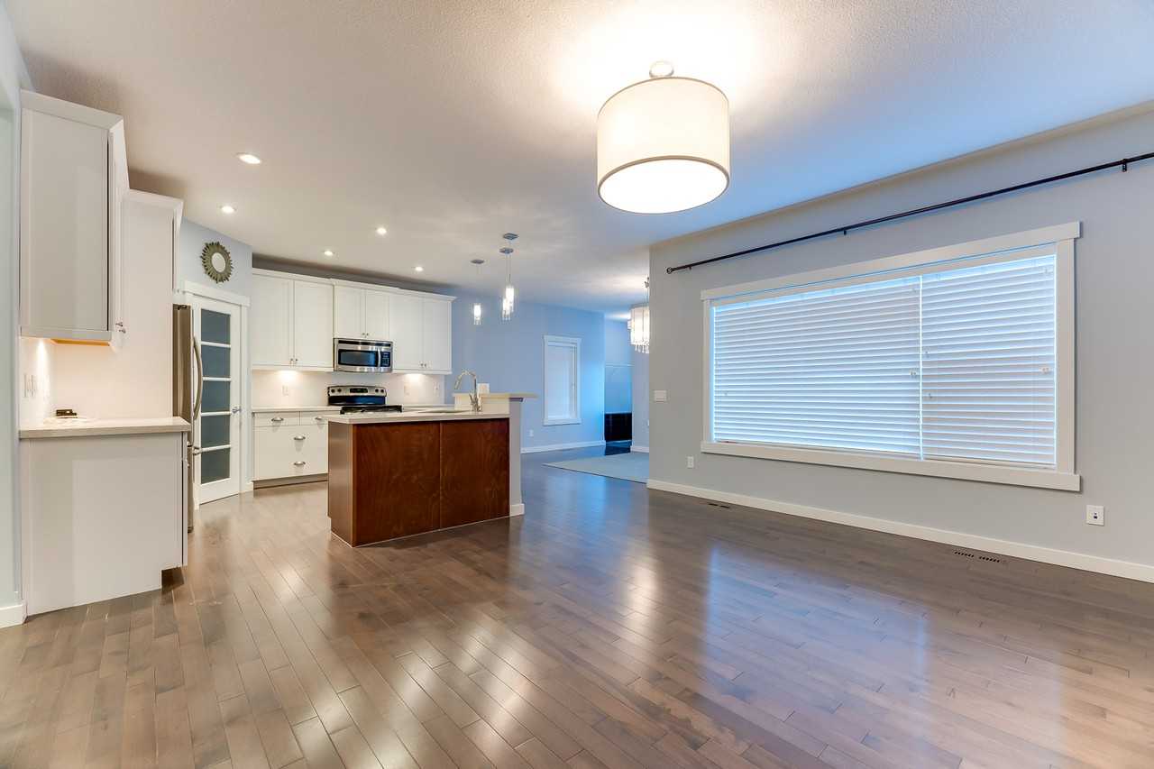 8008 Summerside Grande Blvd Sw - Photo 2 of 11