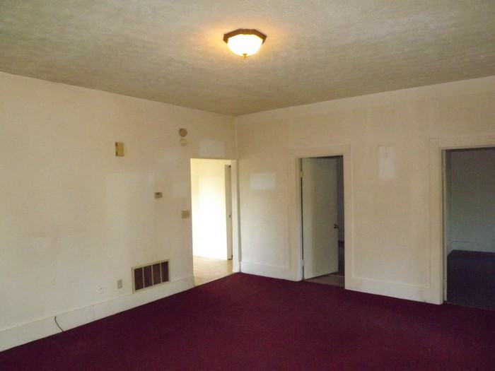 724 E Decatur St Eaton Oh 45320-1925 - Photo 3 of 10