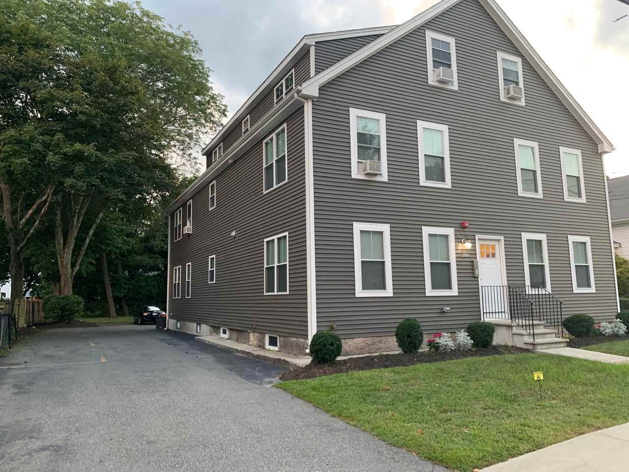 289 Main Street 3, Ashland, MA 01721 2 Bedroom Apartment for 1,850