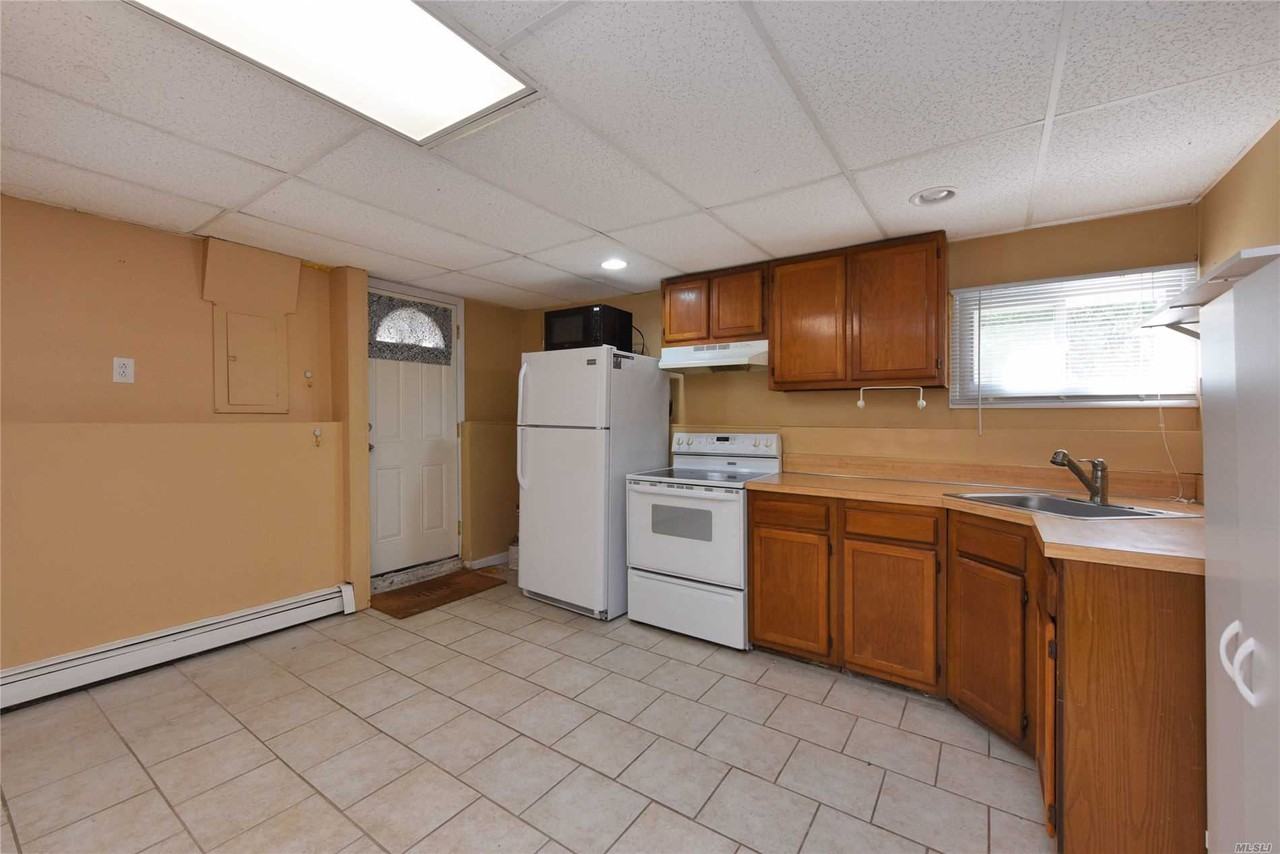 11 Holly Dr - Photo 2 of 8