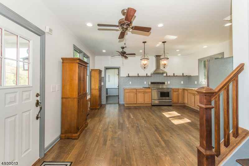 15 Whitehall Rd - Photo 2 of 24