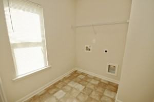 4325 Ewing Farm Ct, Loganville GA - Photo 2 of 20