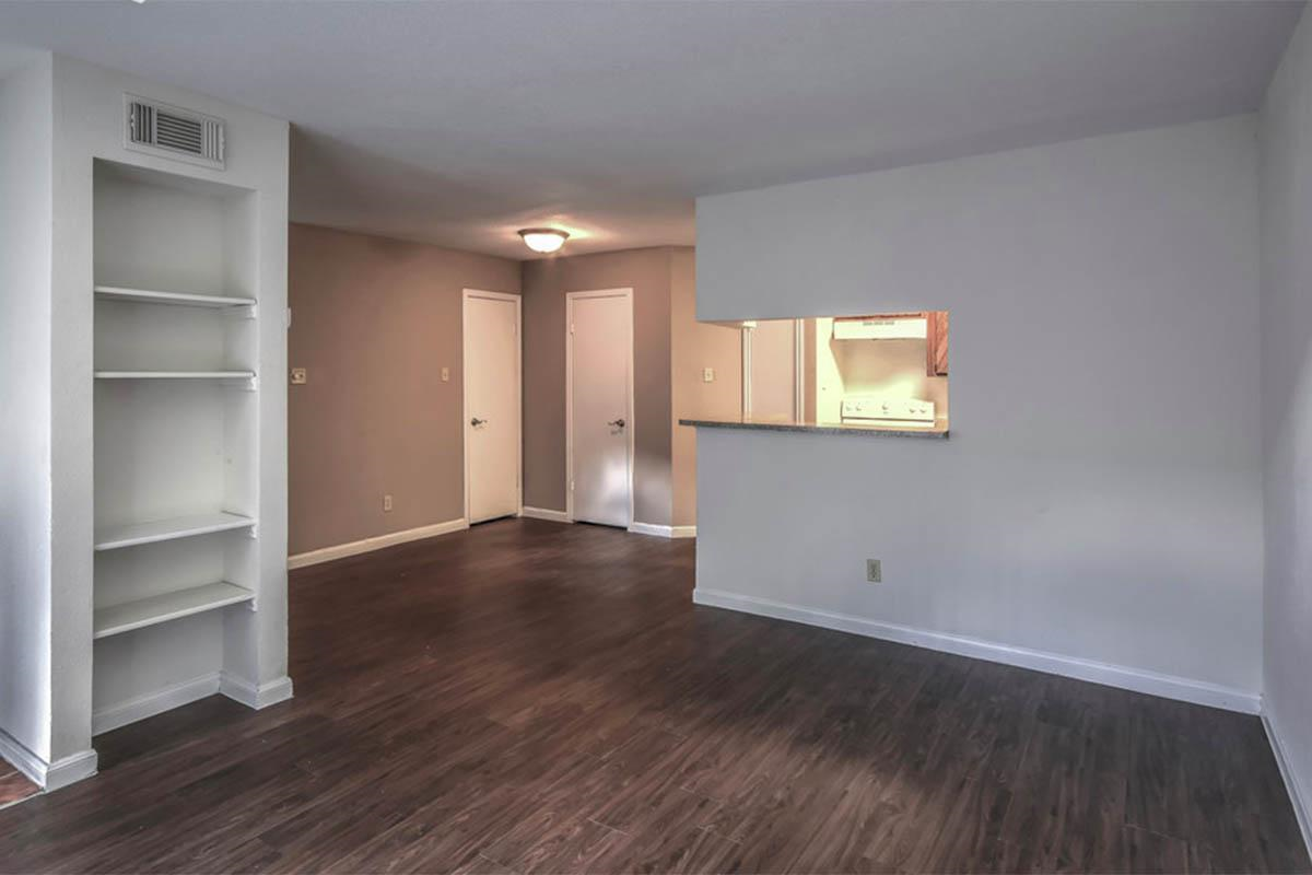 LaMonte Park Townhomes - Photo 5 of 10