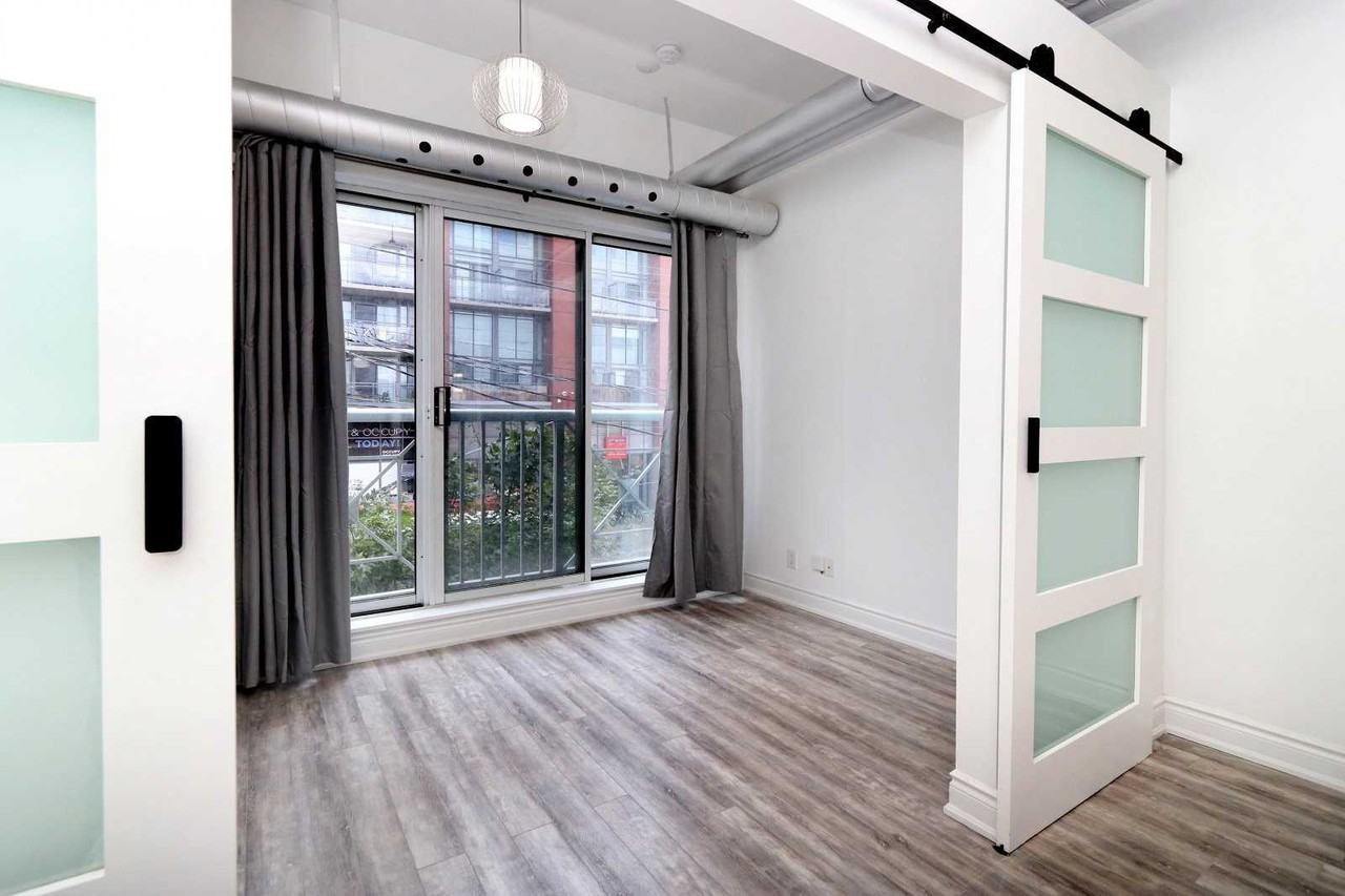 766 King Street West - Photo 3 of 10