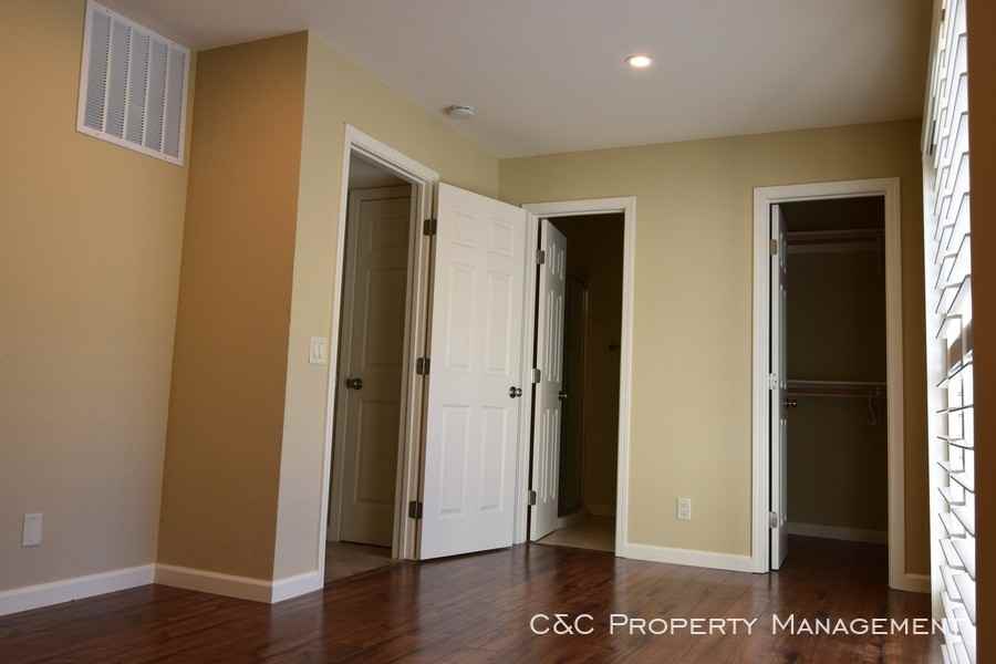 1137 Mescal St - Photo 2 of 8