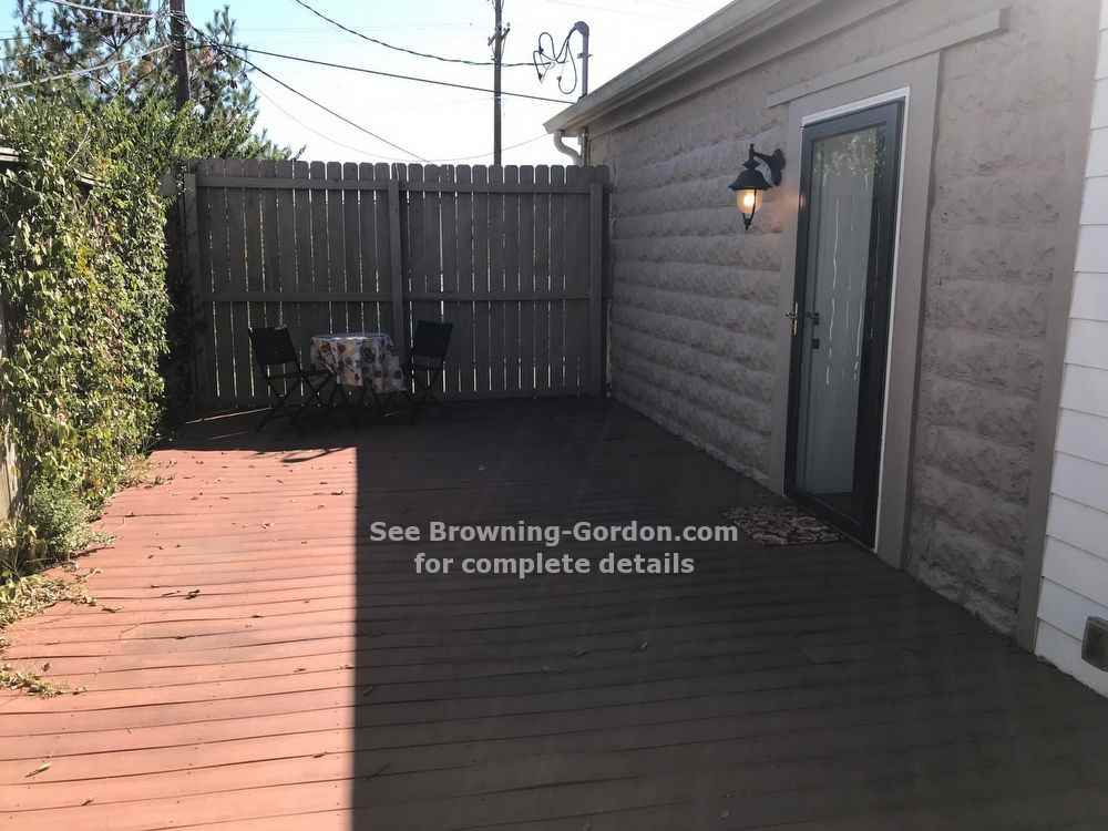 317 42nd Ave N - Photo 2 of 10
