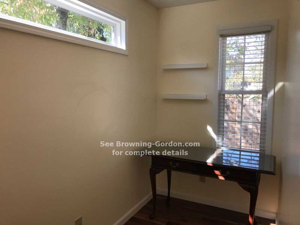 317 42nd Ave N - Photo 3 of 10