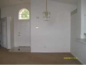 8011 Bracken Ln - Photo 2 of 7