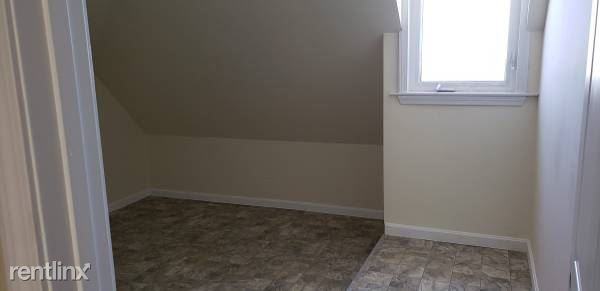 2 Centennial Ave - Photo 3 of 8