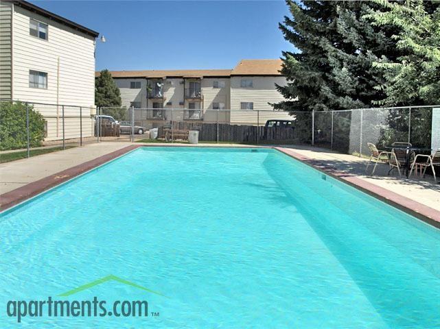 Parkwood Place Apartments - Photo 3 of 17