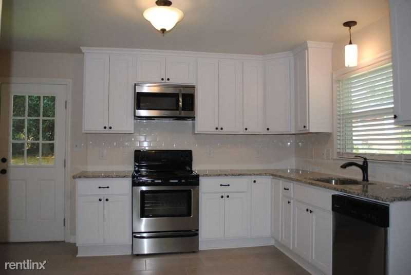 2424 Glascock St - Photo 2 of 12