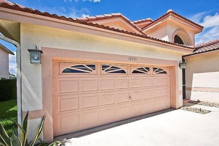 12351 Sand Wedge Dr - Photo 2 of 13